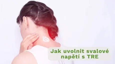 Svalové napětí na krku u ženy.